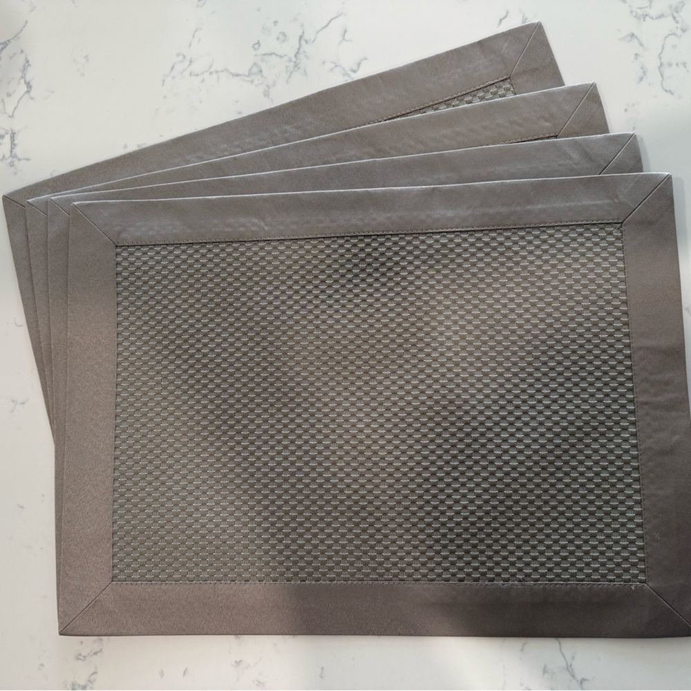 4 - Threshold Placemats